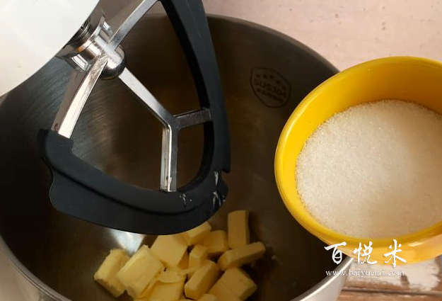 孩子愛吃的小甜點(diǎn),奶香濃郁的黃金椰蓉球,無需打發(fā),簡單又好吃